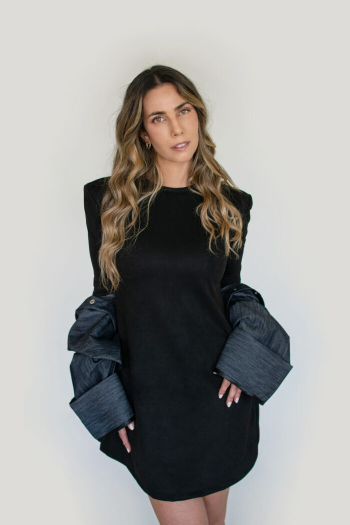 Vestido Corto Negro